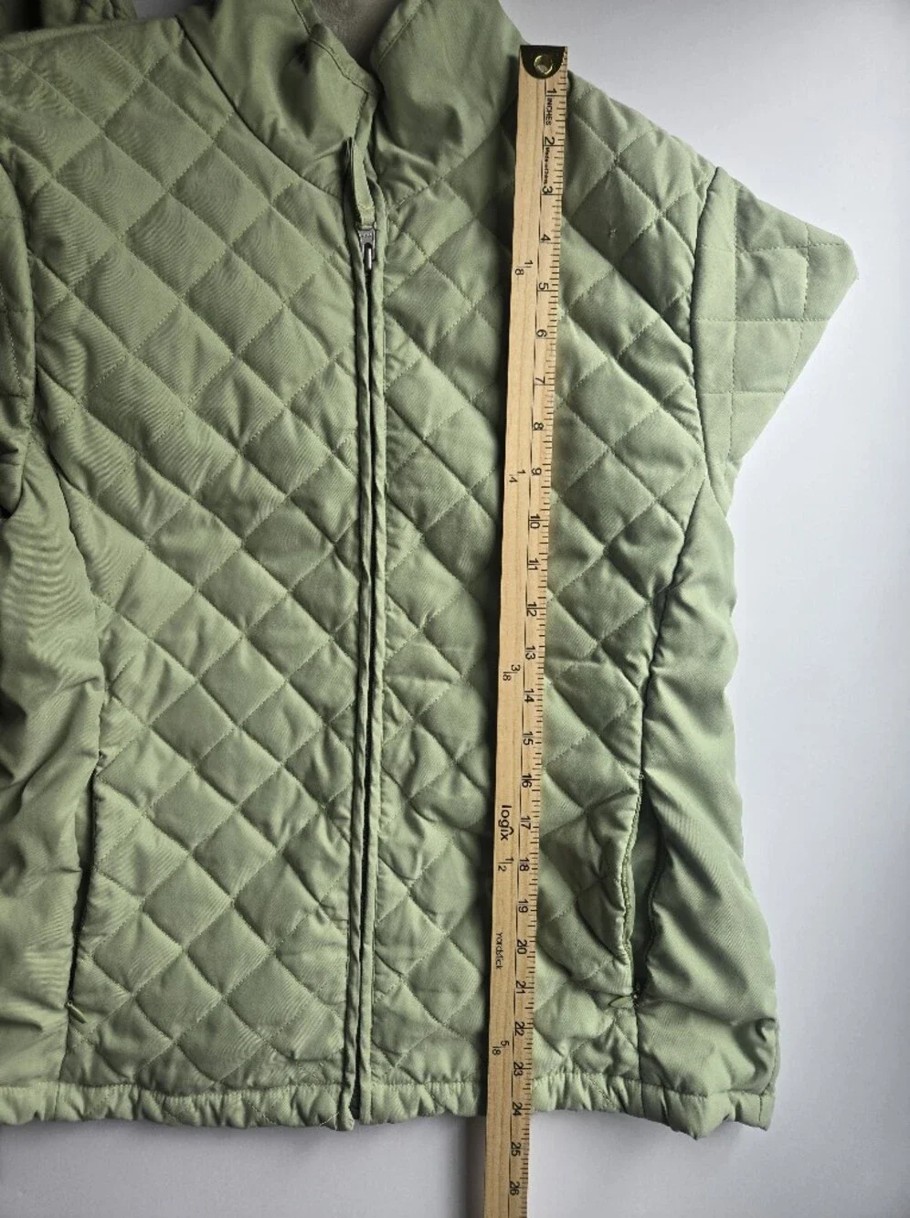Natural Reflections Light Sage Quilted Zip Jacket Medium
